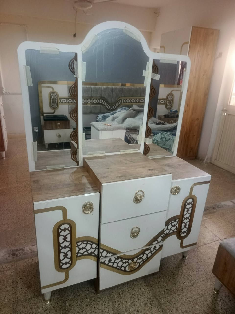 غرفه نوم غير مستخدمه للبيع مكانه بغداد العامريه


**إذا كنت صاحب هذا الإعلان وتريد حذفه لأي سبب، رجاءا أرسل رسالة إلى الدعم الفني**