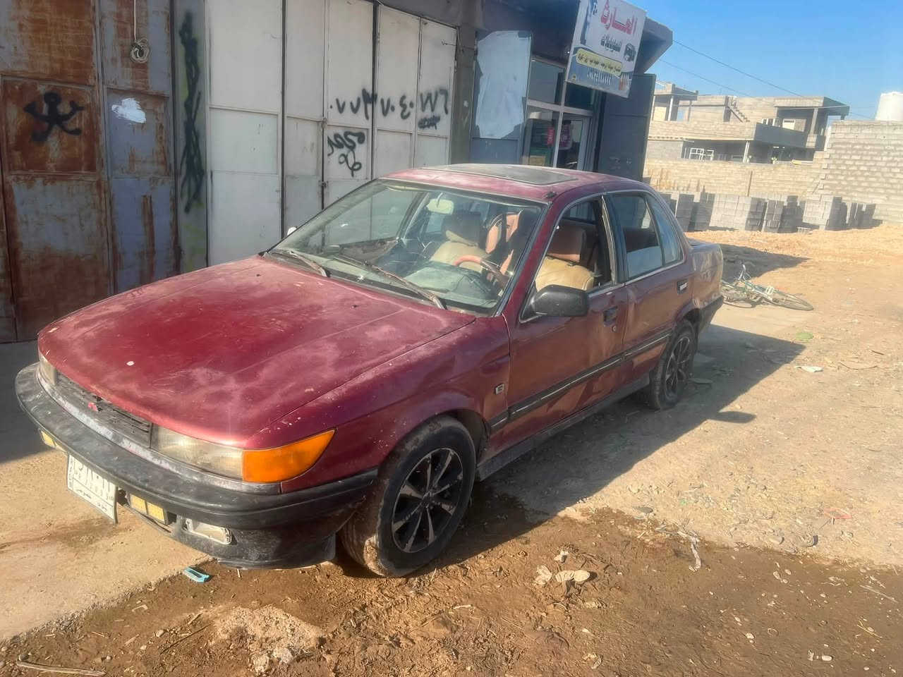 السلام عليكم 
مستبوشي لانسر 
رقم نينوى سنويه الى 2028
كابون بانزين بيها شرط الوكاله و التحويل
محرك يصرف 
كير شرط 
السعر 23وبيها مجال 
***********

