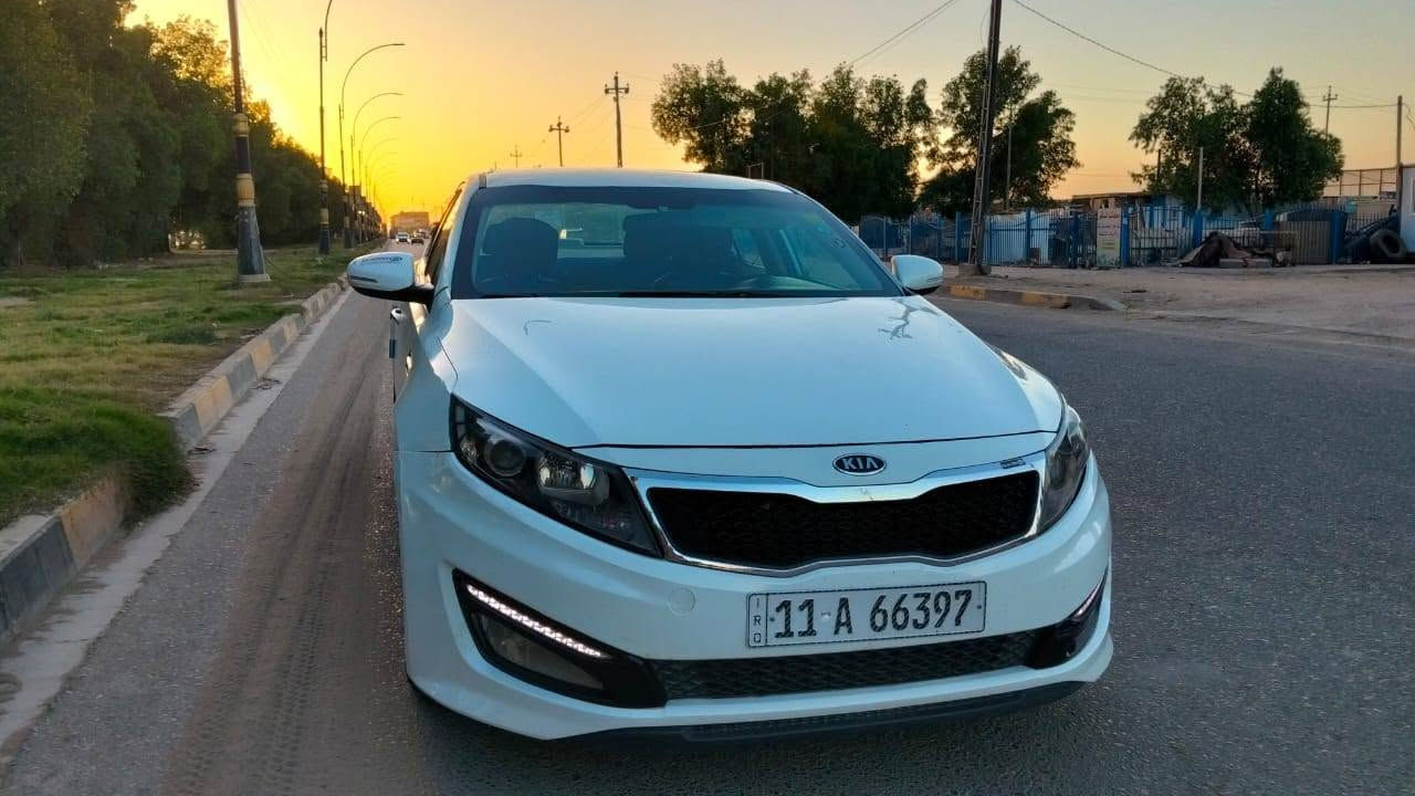اوبتيما 2013  رقم بغداد انكليزي باسمي 
مكاني كربلاء 
 السيارة بيه قطع صبغ ابيعك حزام    سونار موجود بالمنشور
تبريد شغال حدادية جاهزة   
 السعر 88 وبيه مجال قليل
***********.

