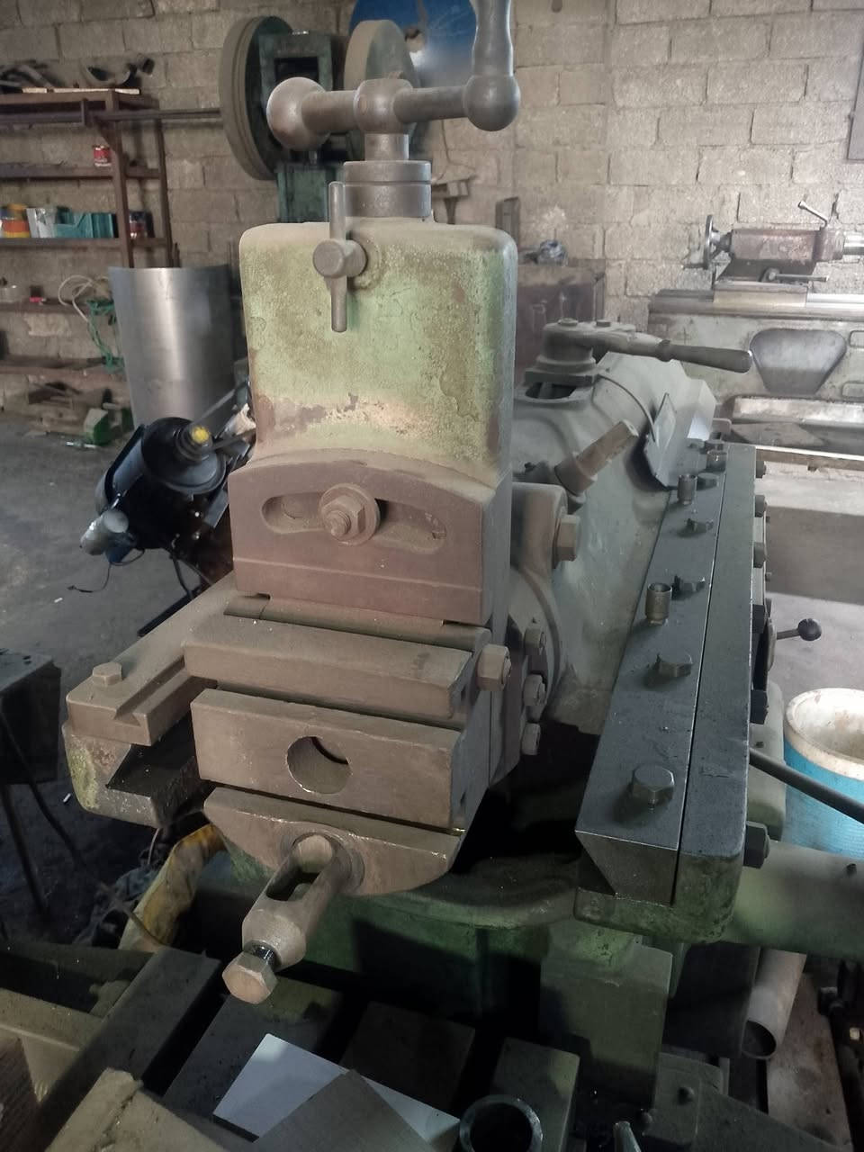 رنده جيكي شوط 60 مع منكنه و دفايدنك شرط الشغل و النظافة للبيع السعر تواصل عالرقم *********** وات ساب
