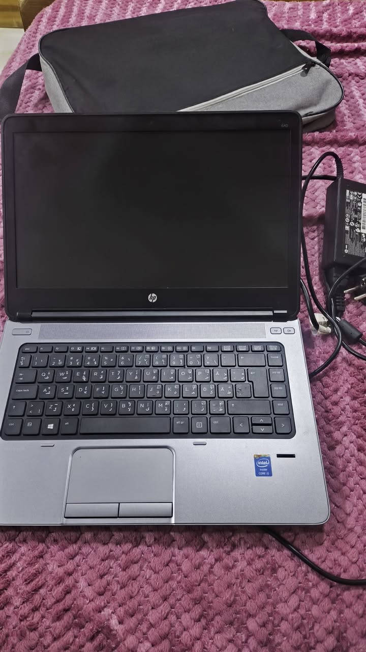 للبيع لابتوب hp
المعالج كور i5 الجيل الرابع
والرام 8 گيكا
العنوان البصره التنومه 
***********
