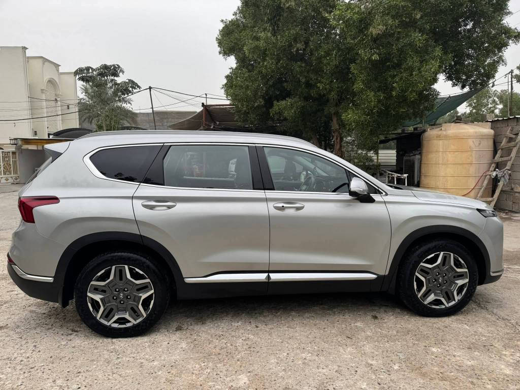 السلام عليكم للبيع هونداي سنتافي ♕2023♕ خليجي تحويل مباشر

فول موصفات 
داخل جلد اسود بلادي
4 كامرات 
3 قطع تبريد 
7 راكب 
محرك 6 سلندر 
ماشية 23 الف
بصمه تشغيل عن بعد كشنات كهرباء السيارة جديدة بمعنى الكلمة

السعــر 277$

موقع السيارة بغداد الدورة او الجادرية

للأستفسار الاتصال 
***********
*********** بغداد, العراق
