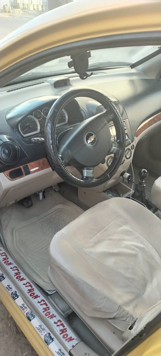 افيو ١١ مكفولة من الضربة فقط صبغ باب السايق نص
حداديه جديده منظومه تبريد قبل شهر شديتها سنتر لوك
تخم تاير السياره ناعمه وتراي حلو
مصفره غرامات وهيئة رقم انكليزي بغداد 
***********

