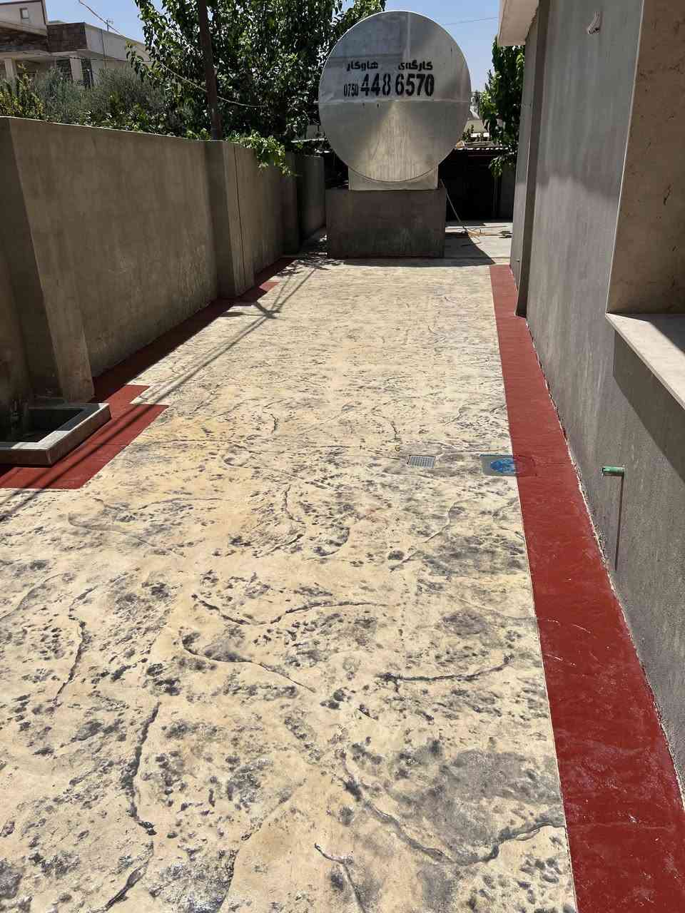 ستامب كونكريت ملون ومطبع رنكورانك ونقشدار
تنفيذ شركت لايف كريت في مزرعة خاصة 
في مدينت اربيل للاستفسار اربيل ((***********))
بغداد ((***********))
