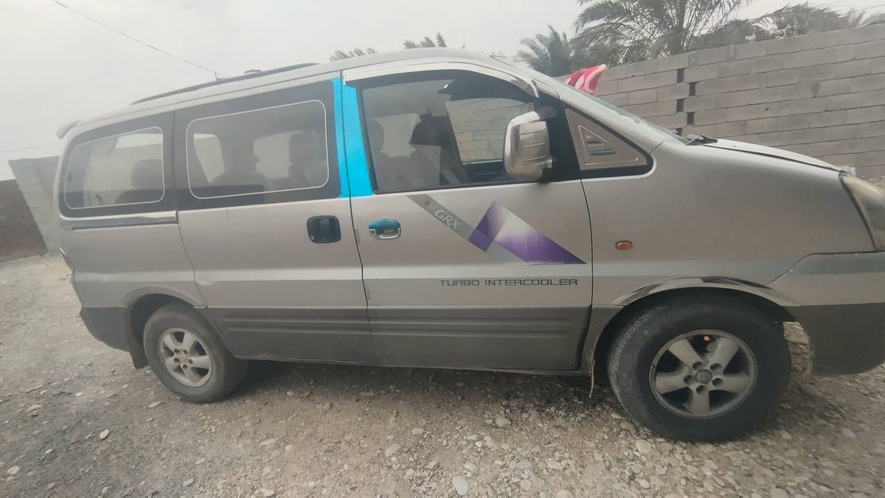 ستاركس للبيع موديل  2007 سنوي جديده رقم دولي السعر 97 وبيها مجال ***********
