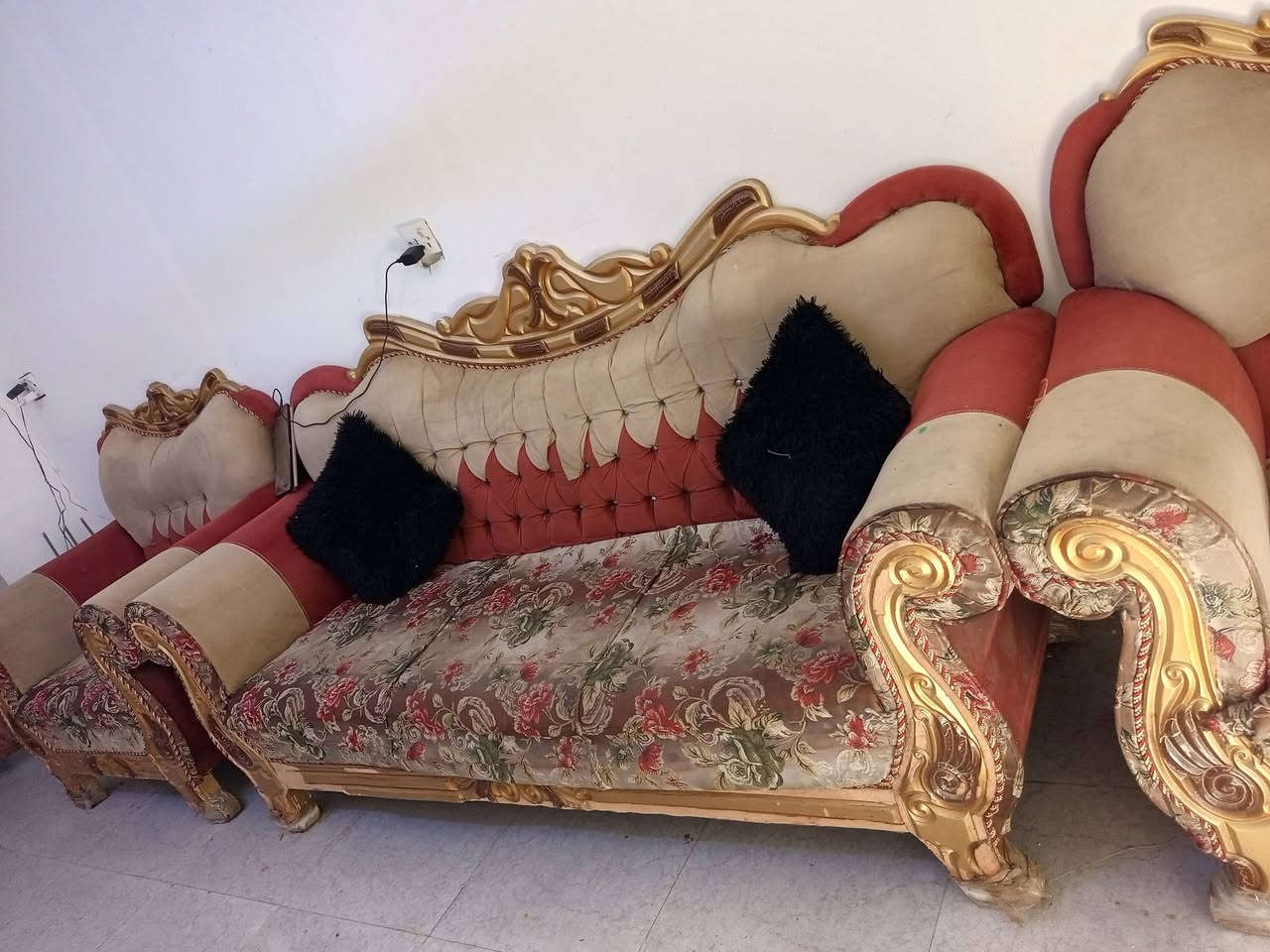 تخم لبيع نضيف جذا تكمه سعره ١٠٠ الف وبي مجال شي قليل  +بعد وحده كبيره  يعني ثنين كبار ثنين صغار


**إذا كنت صاحب هذا الإعلان وتريد حذفه لأي سبب، رجاءا أرسل رسالة إلى الدعم الفني**