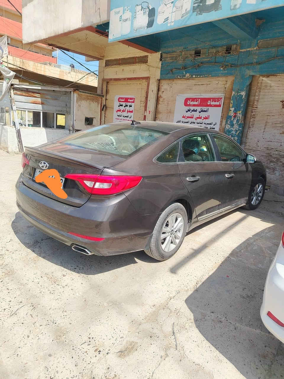 سوناتا ١٥ وارد أمريكي
رقم شمالي جديد
محرك كير تبريد حداديه تخم تاير خير من الله ماتخسر عليها دينار واحد السياره احلئ من الصور
السعر ١٢٥ قابل للتفاوض
للاتصال ***********
