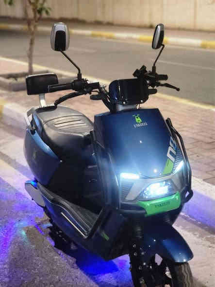 السلام عليكم دراجة شحن سكنس دبدوب  للبيع الدراجة جديدة صارلي فتره من مشتريه مواصفات الدراجة ٤ سرعات ٦بطاريات لايت لد اربع اشاير بلوتوث السعر اتصل على ‭***********
