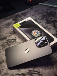 ايفون 15 برو ماكس ذاكرة 512  ضمان ماستر شرق اوسط لون اسود تيتانيوم جها...