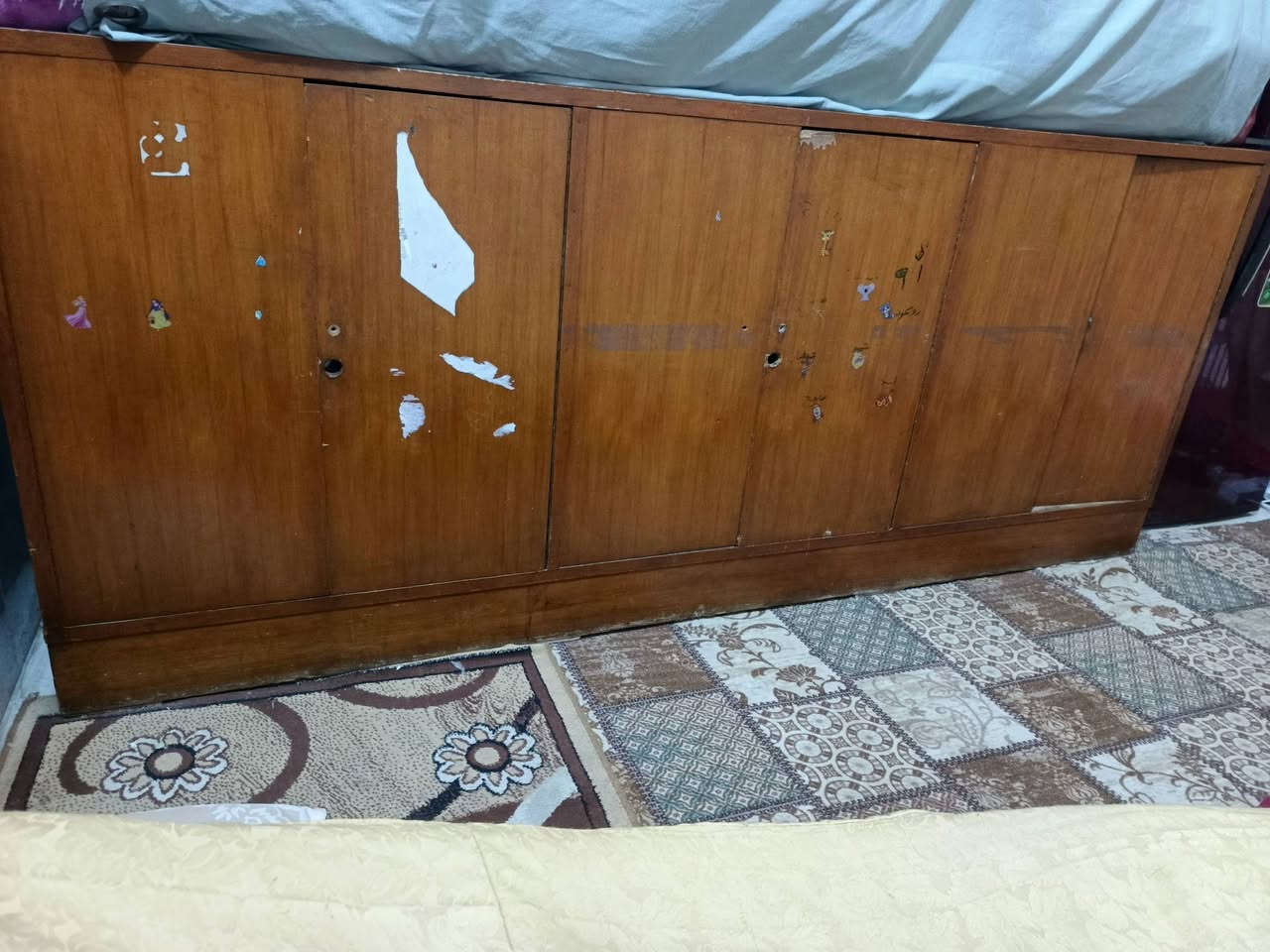 بوفيه تزگام السعر ١٠٠وبيها مجال مستعجلين ع بيع الشراي يتصل ع خط ***********
