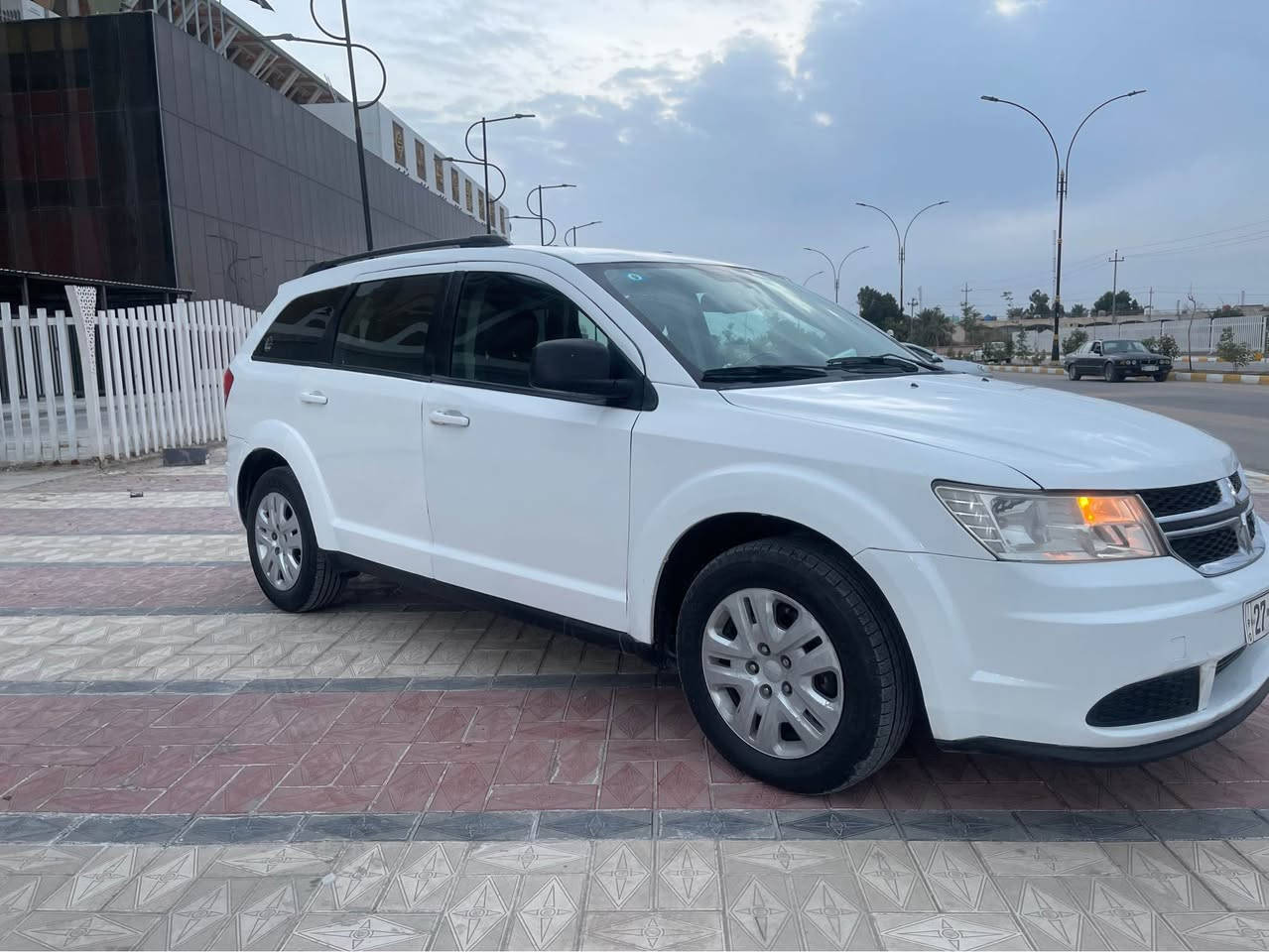 سلام عليكم سياره جورني موديل 2018 رقم ذي قار نكليزي حره تحويل ثاني يوم بيها تبديل باب خلفي جهه الايمن وبيها صبغ صفحه الايمن رشات سياره جديده تبريد تدفئ حداديه جديده تخم تاير جديد كهربائيات كلها غاله مكينه 2000 4سلندر 7راكب العنوان ناصريه مركز السعر 110 قابل للمراوس حسب القناعه 
رقم الهاتف *********** ناصرية, ذي قار
