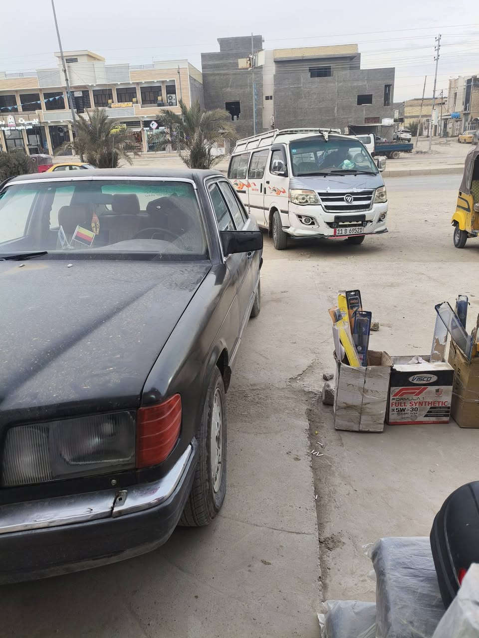 السلام عليكم مارسدس جامبو موديل 86 مكينه وكير بطه رقم بغداد نكليزي سنوية وهزه جديده بيع او مراوس ترهم السعر، 48 مكانها بغداد التاجي سبع البور للاتصال ***********
