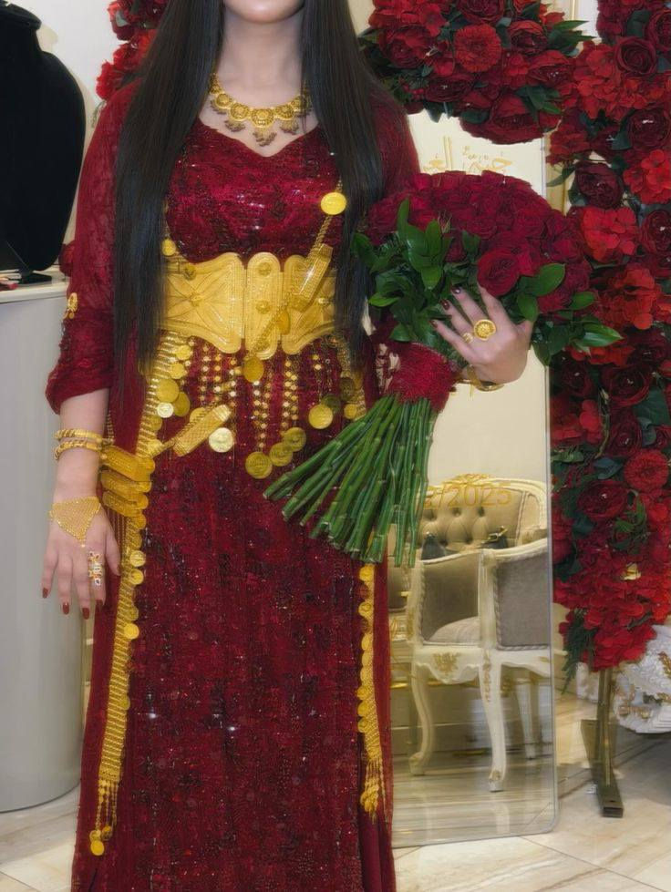 ❤️ الأحمر... لون الفخامة والجاذبية ❤️
زي كردي راقٍ بتفاصيل ملكية ولمعان أنيق ✨

مناسب للأعراس، الحناء، الخطوبة وعقد القران 👑

📩 للحجز والطلب عبر الرسائل


**إذا كنت صاحب هذا الإعلان وتريد حذفه لأي سبب، رجاءا أرسل رسالة إلى الدعم الفني**