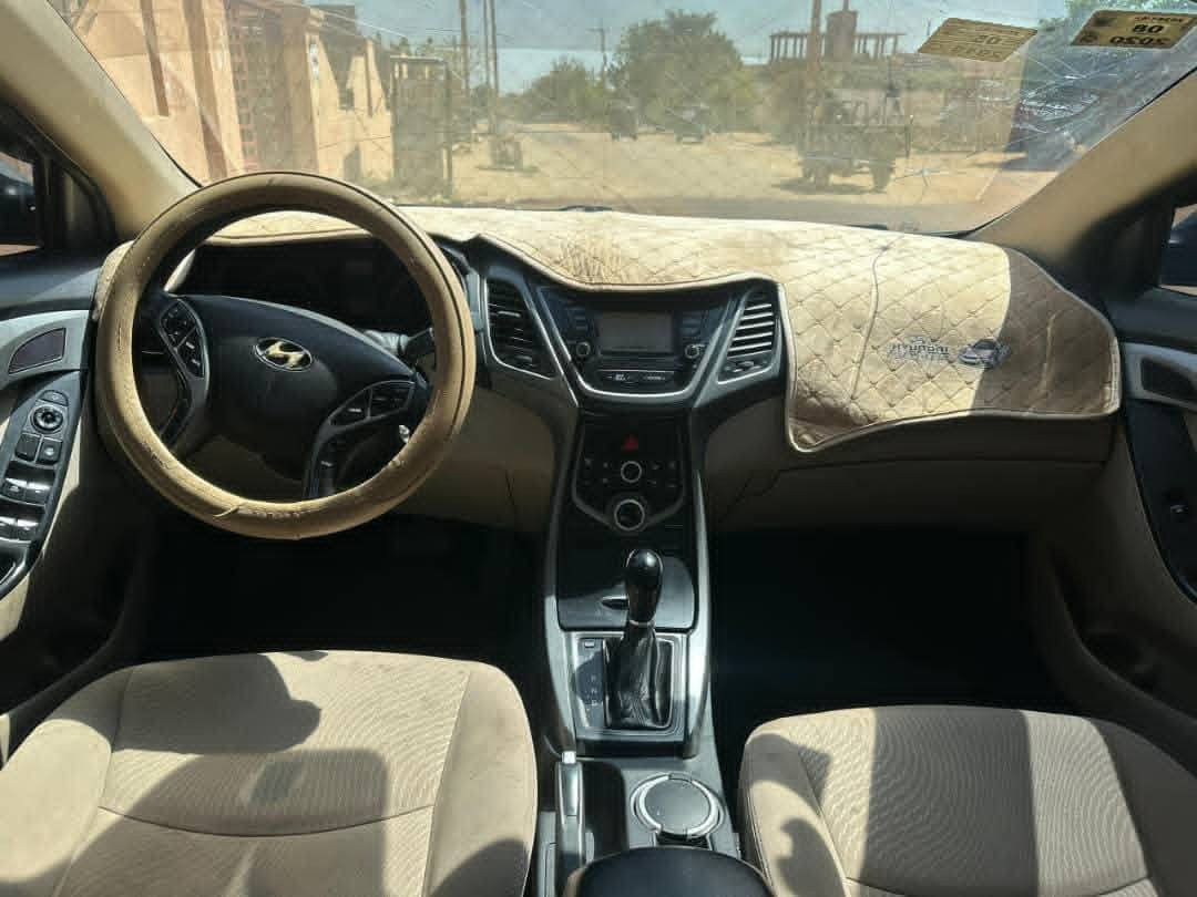 سياره النترا لبيع
سعر ٧٥ ورقه
موديل ٢٠١٥
غير متواجد ع فيس 
تواصل واتساب او تصال ***********
