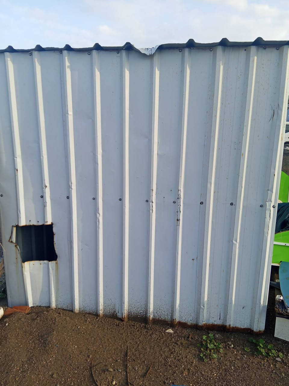 كرفان للبيع محل طول مترين اونص او عرض 2اوربع نضيف ومرتب اي استفسار راسلني خاص مكلف بل 
 نشر


**إذا كنت صاحب هذا الإعلان وتريد حذفه لأي سبب، رجاءا أرسل رسالة إلى الدعم الفني**