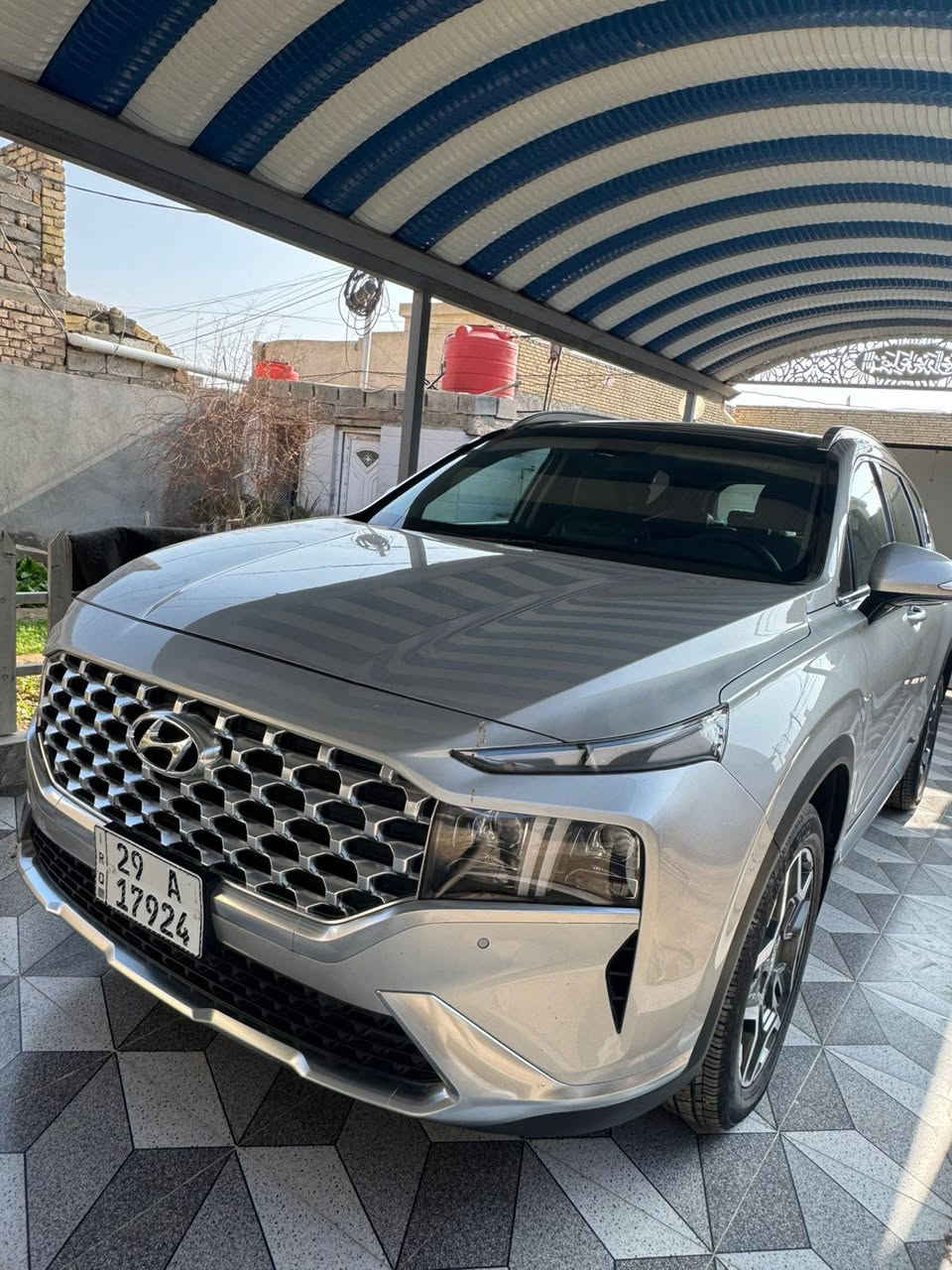 سنتافي خليجي2022 رقم واسط
سيارة ماشية 39
سيارره حادثها بنيد وجاملغ وباب 

مواصفات هايترك معروفه مواصفاتها فور ويل
1- اللون سلفر7راكب
حجم المحرك 6سلندر
المواصفات
1- مفتاح ذكي بصمة 
2- نظام اوتو بارك / والتوقف الذاتي بدون
سائق
3- كير بنظام الدگم 
4-هاند بريك بصمة Auto Hold أوتو هول نظام مانع الانزلاق نظام نزول المنحدرات5-المرايا الجانبية نقطة عمياء wa
اشارات
مرايا جانبية بخاصية الترحيب والفتح عند الاقتراب والاضاءة في
6- رادار 360 درجه
7- كشنات تدفئة
8-بني راما 
#السعر 240
سيارة اي نقص مابيها جاهزة من كلشي
تحويل مباشر
وبعد بيهاا هواي مواصفات
الاتصال***********
