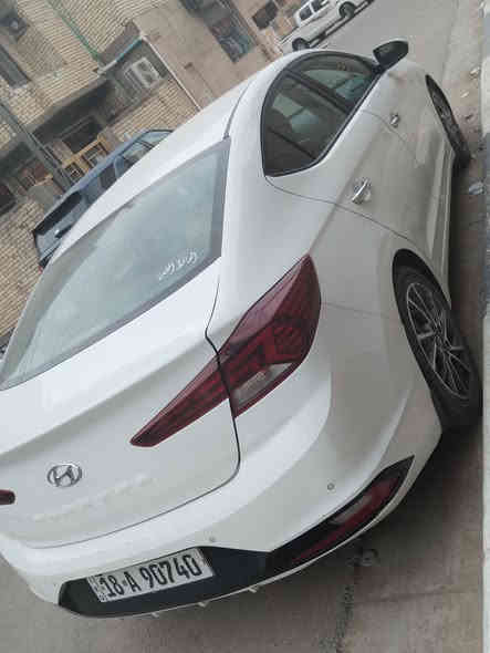 السلام عليكم مديل ٢٠ بيها بنيد وبار باب الايسر السياره خليجي مفوله  ١٥٥ وبيها مجال بيع مستعجل 
***********
