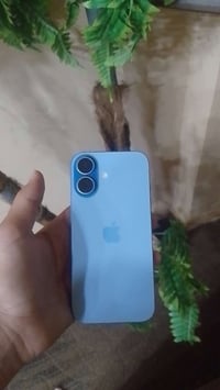 آيفون ١٧ • ٢٥٦ جيجا • بطارية ١٠٠
