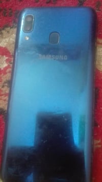 سامسونج اي20 • قديم حيل • خدوش صغيرة