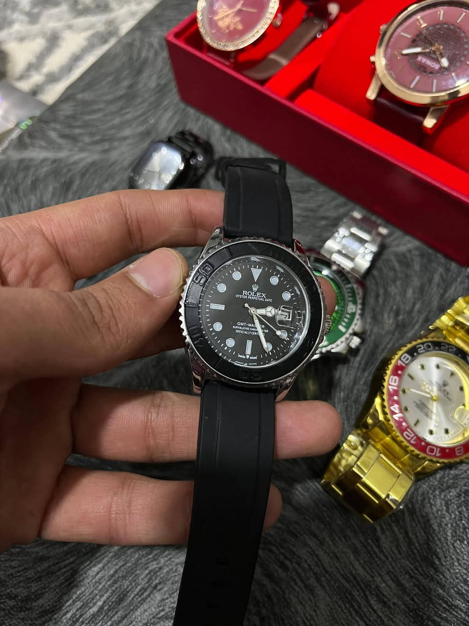 حـتى لو متشتري خلي لايك 
ساعات رولكس وكاسيو مختمات وزن ثقيل
القطعه 20 مع التوصيل
وشلعه هم ترهم


**إذا كنت صاحب هذا الإعلان وتريد حذفه لأي سبب، رجاءا أرسل رسالة إلى الدعم الفني**