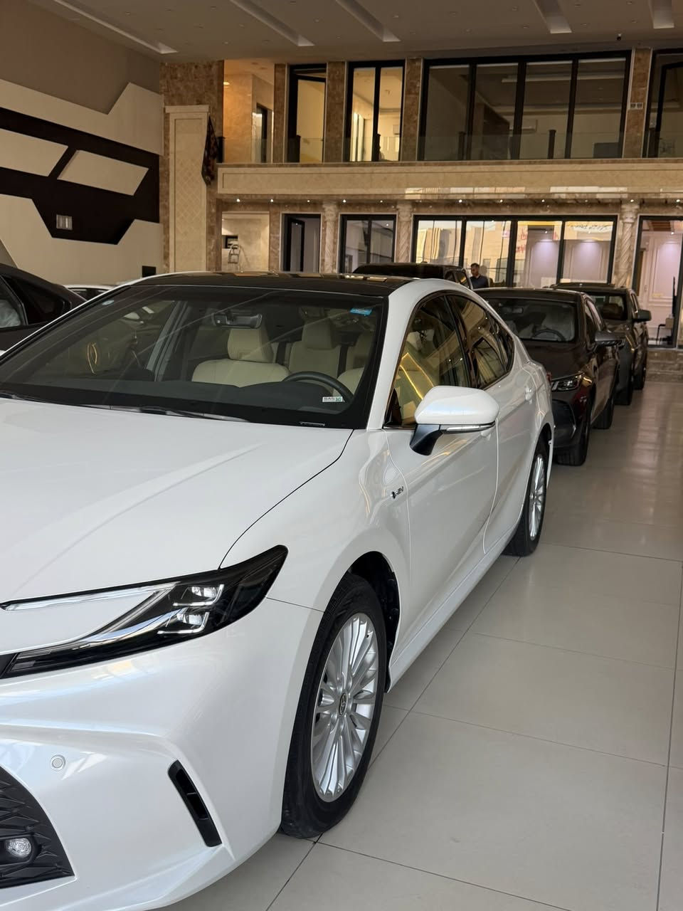 تويوتا كامري 2025 هايبرد LE اعلى مواصفات 
بل كامري ياباني اصلي مو صيني
ضمان شركه ساز  
عندك تبديلات دهن مجانيه وصيانه كامله مجانيه
 زيرو
مرقم بغداد ب اسمي 
سيارة فول مواصفات
كامرة خلفية دوارة 360 درجة
كشن سايق كهرباء
لايت اربع عدسات زينون
لدات امامي خلفي
رادارات محيطيه
بانوراما  باقي المواصفات معروفه اعلى مواصفات 
ماكو فوكاها

للتواصل :: ***********
