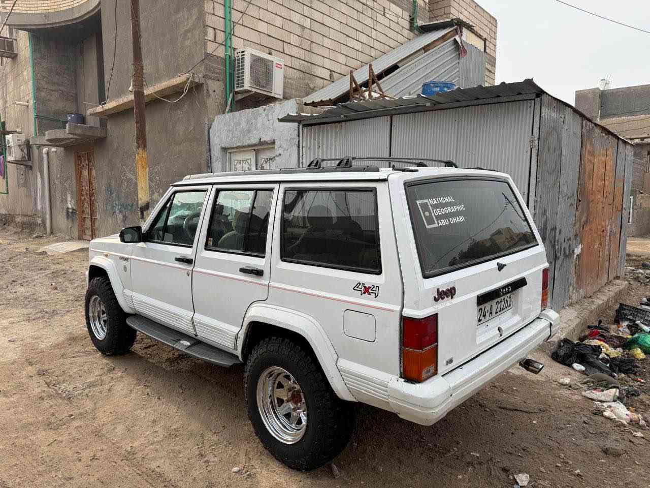 سياره جيب شيروكي مديل 1992 سياره  كفاله كير محرك حداديه كهربايات شغاله باتري جديد تايرات جدد مكينه شير بلاد دفع رباعي رقمها دهوك بسم جيرانه مكلف ب نشر اخوان عنوان بصره زبير سعر 66وبيها مجال بسيط 
*********** الزبير, البصرة
