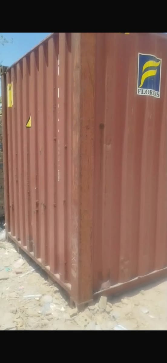 على بركة الله للبيع حاويات طول 12 متر وارتفاع 290 سم (العالية ام الفسفورة) بدرجة نظافة ممتازة المكان الحلة قرب جامعة الحلة ***********
