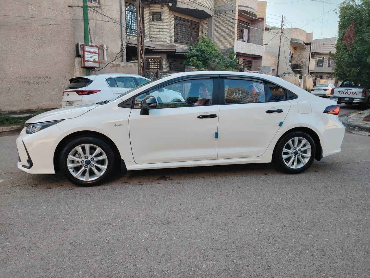 كورلا 2025 شكل الخليجي..
داخل لونين احمر واسود.. كرسي كهرباء.. هايبرد.. 
فول موصفات..
فتحه.. بصمه.. ويل كب.. شاشه وكامره وحساس ويل..
السياره فول موصفات..
ماشيه... 7... كفاله لا صبغ لا تبديل ولا تعديل ولاتكحيل كفاله حتى شخوط مبيه... باسمي بغداد..
السعر ب.. 154... بعدها بنايلونات الشركه..
مدوشم ارضيه وصندوك..
ومغلف دواخل ببي اف..
السياره بعده بوضع الزيروو
مكاني بغداد حي الاعلام..
... ***********...
