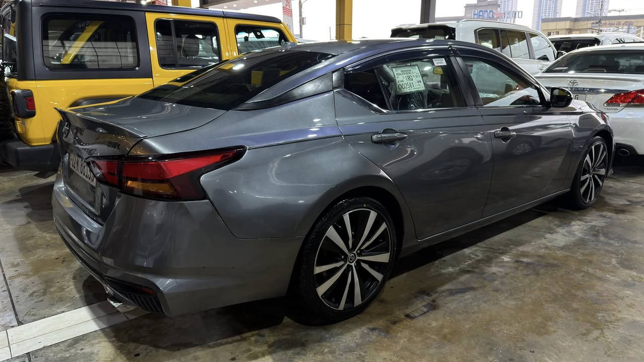 Nissan Altima
مودیل 2021
مواصفات : SR - فول مواصفات
واحد جملغ صبغ
‎محرك كير بشرط مامفتوح
سنوية زنكة كلشي جديد مدفوع
‎باسمي السنوية بشرط تحويل و خرامة 
‎سيارة مابيـها دينار مصرف كامل من كل نواحي
‎رقم شيمالي 
‎نفس يوم /تحويل و وكالة حاظر 
‎مكان /داخل سليماني 🌇
‎💵سعر (145)🔶


**إذا كنت صاحب هذا الإعلان وتريد حذفه لأي سبب، رجاءا أرسل رسالة إلى الدعم الفني**