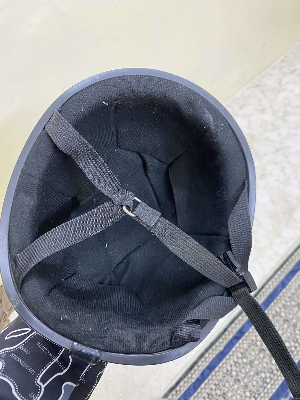 سلام عليكم خوذه اصليه 40 
يلك جلد صناعه باكستاني قياس 38 السعر 10
يوجد توصيل


**إذا كنت صاحب هذا الإعلان وتريد حذفه لأي سبب، رجاءا أرسل رسالة إلى الدعم الفني**