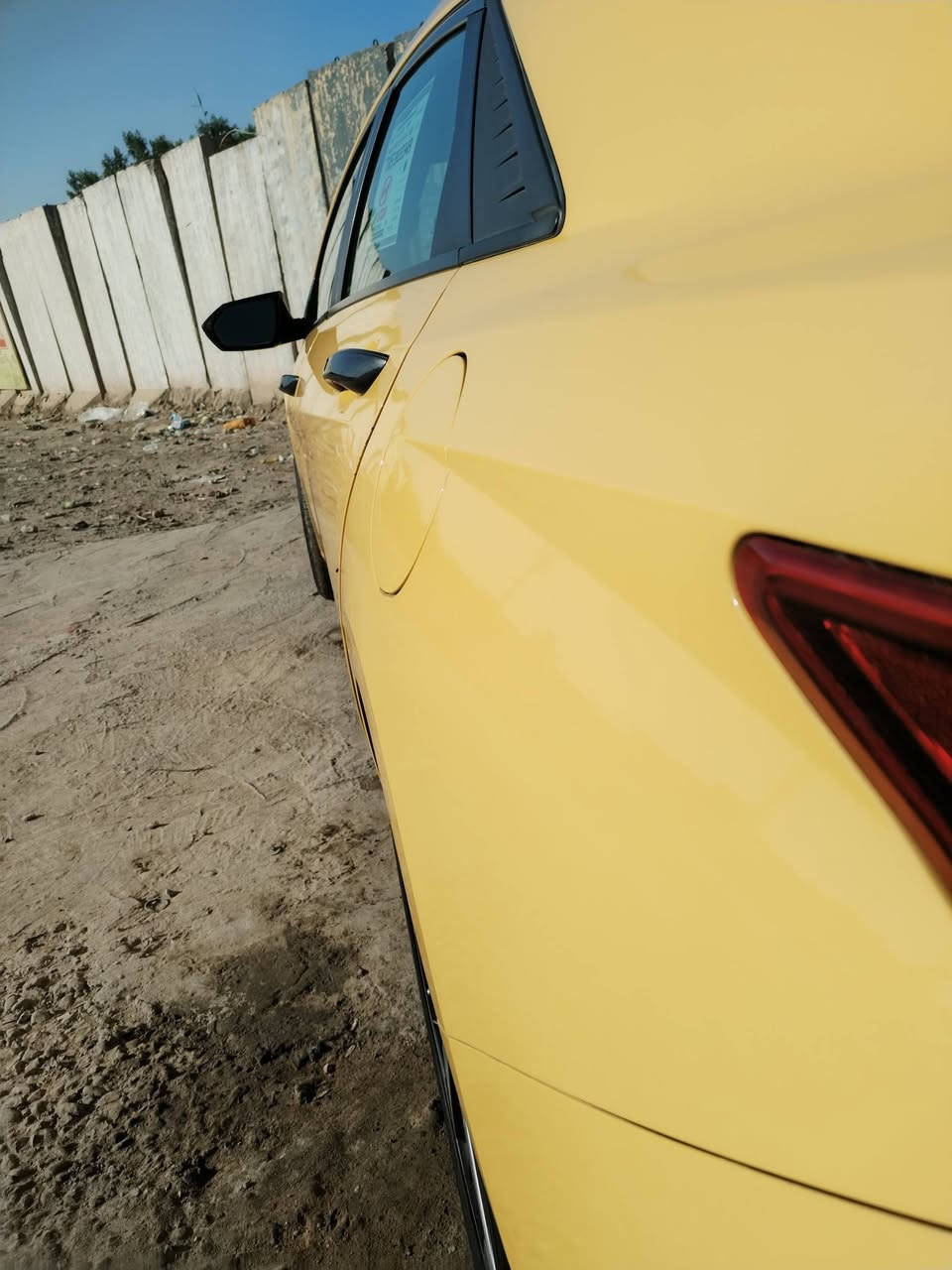 السلام عليكم النترا وارد امريكي موديل 23 سياره نص فول حادث 
قطعه واحده سياره رقم خصوصي سعر اتصل على الرقم واتساب فقط ***********
