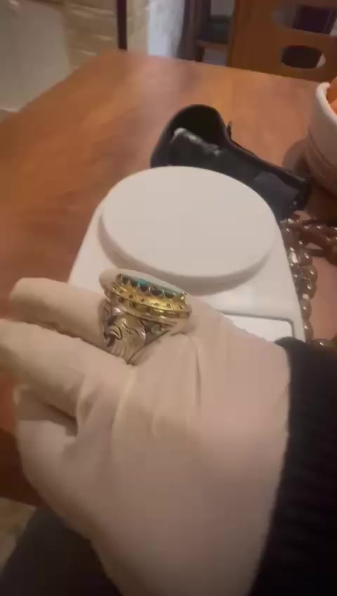 خاتم فيروز
صياغه بدرام  صياغه يدويه  الوزن 34 جرام
فيروز نيشابوري البيع قطعه وليس بالجرام  للتواصل 00962799007768


**إذا كنت صاحب هذا الإعلان وتريد حذفه لأي سبب، رجاءا أرسل رسالة إلى الدعم الفني**