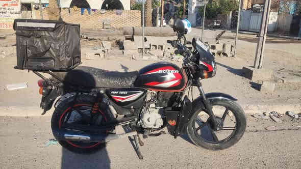 سلام عليكم ورحمة الله وبركاته
دراجة بوكسر كلاسك 2023 للبيع
مرقم بغداد تحويل ثاني يوم
دراجة نكرة سلف برغي واحد ما مفتوح جيب فيتر وياك
تجي وياهة  ملحقات درع و خوذة و سباية و كسارات
سعر 2400 و بيه مجال ***********
