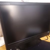 ٢٤ بوصة • HDMI • سماعات داخلية
