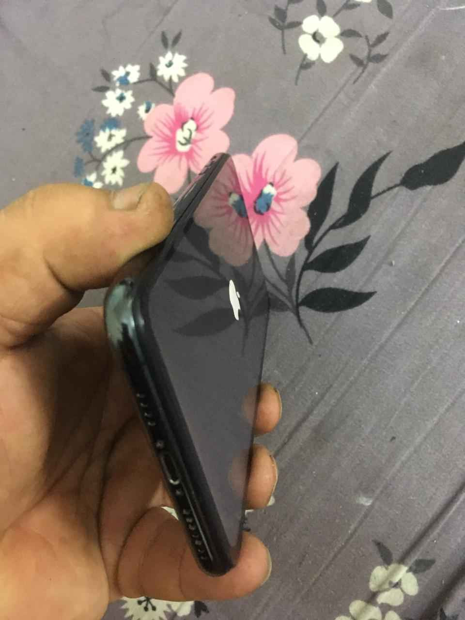 جهاز نضيف الكامرات عاطله وفيس ايدي وبي سواد بالشاشه للبيع ب75 قفل مكاني الحريه *********** بغداد, العراق
