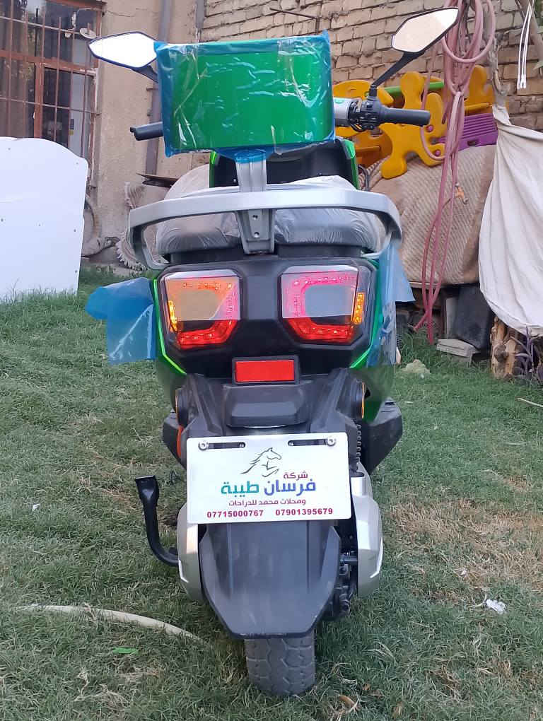 السلام عليكم دراجة ماتركس موديل 25 
2تشغيل عن بعد 3زنون عالي ناصي 4 نضام البريك امامي خلفي دهن 5 نضام قاطع الدورة 6 شاشة حجم كبير وليس الصغير 7 اللون اخضر لماعي مطعم باسود 8 بطاريات 6 كبار ونضيفات مفحوصات 9 دبلات ناعمة 10 نضام التشغيل بالكرت 11 مستعملة ثلاثة اشهر السعر المطلوب 700 واسف عل الاطالة المكان بغداد التواصل ***********
🟢المواصفات 1نضام الرجوع بغداد, العراق
