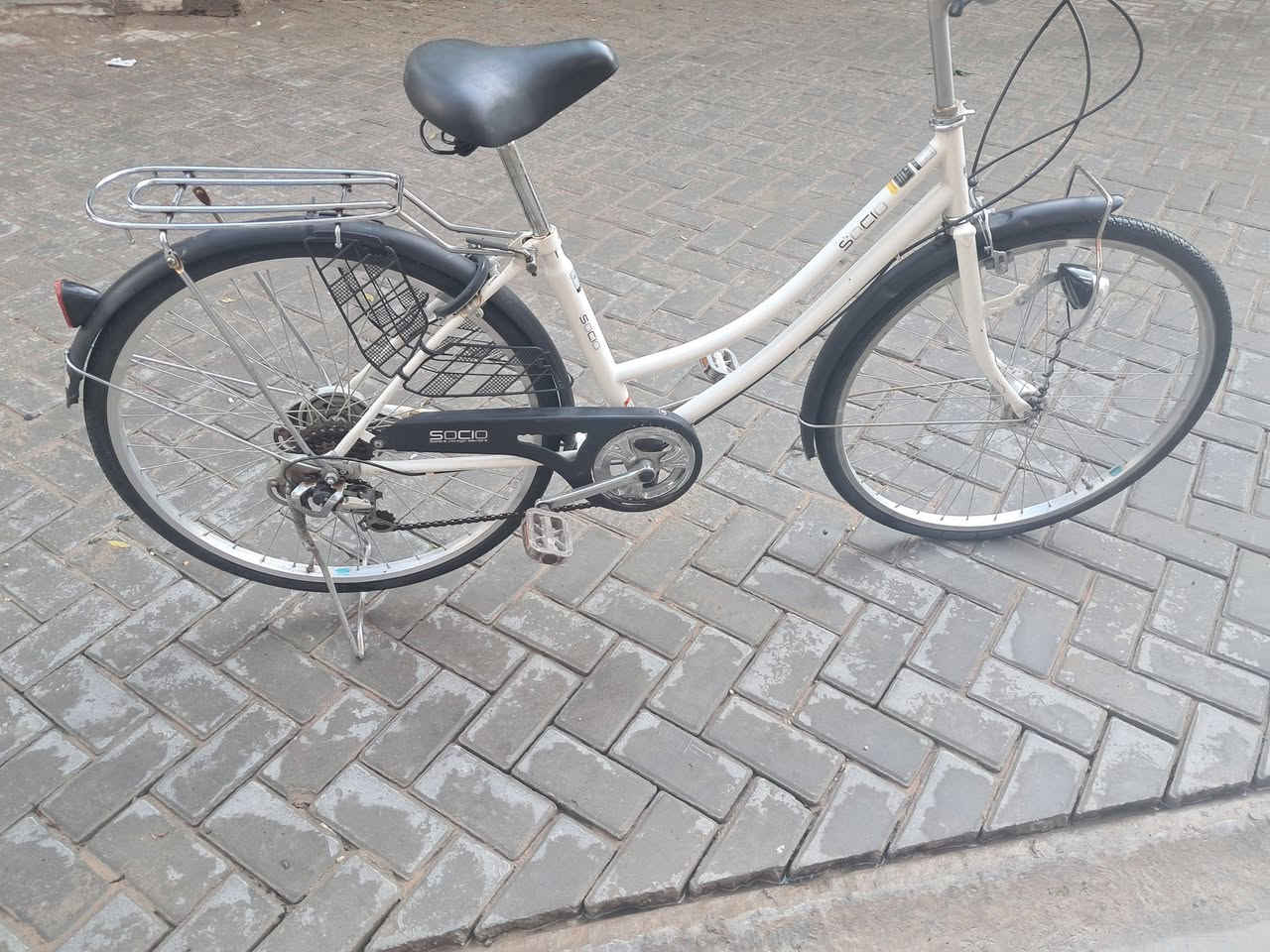 السلام عليكم عندي بايسكل كير 6نمر حساس البايسكل نظيف ياباني موديل 2020 السعر125


**إذا كنت صاحب هذا الإعلان وتريد حذفه لأي سبب، رجاءا أرسل رسالة إلى الدعم الفني**