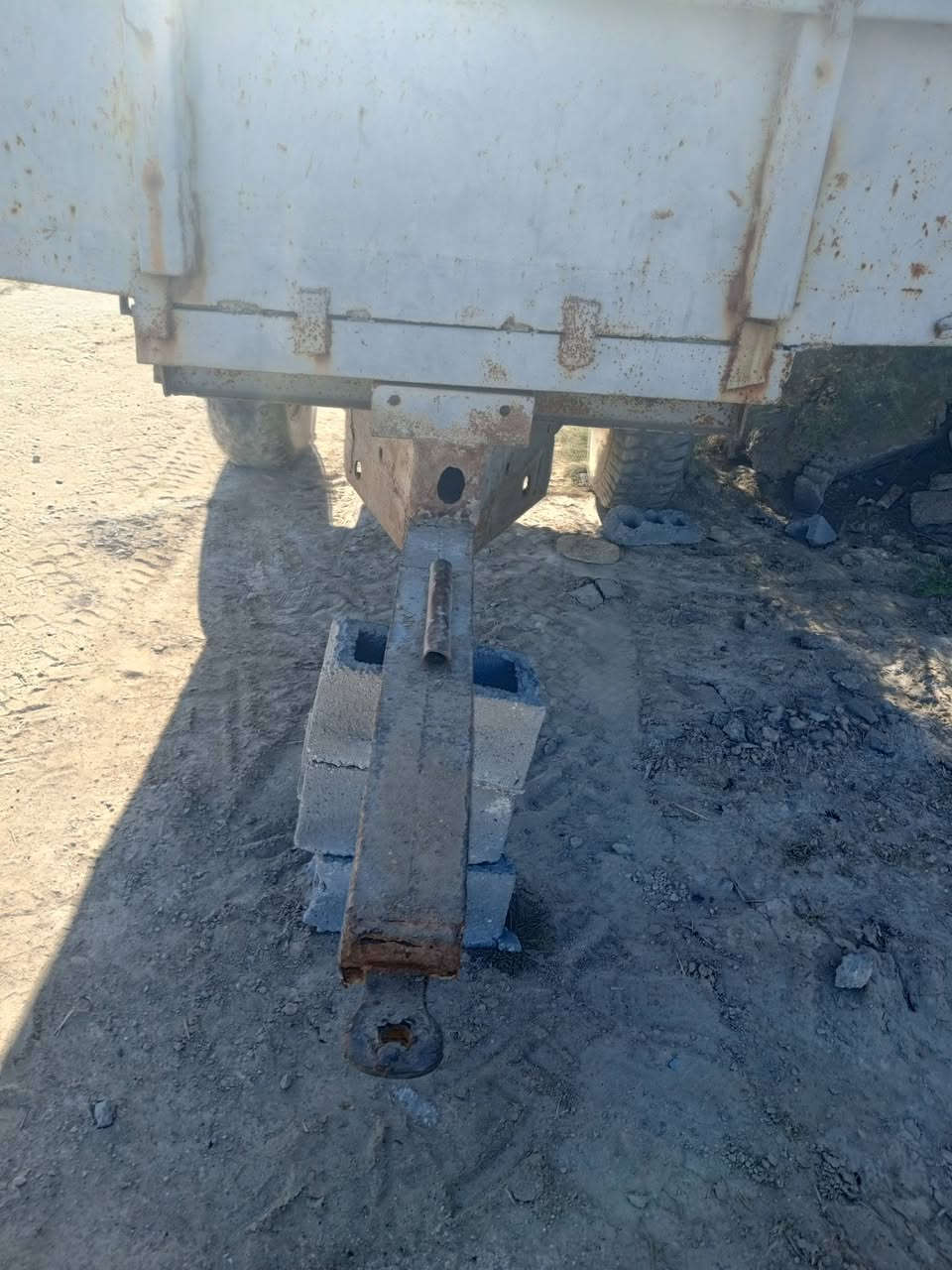 للبيع عربانه مع فدان السعر مليون و٤٠٠  للاستفسار ***********
