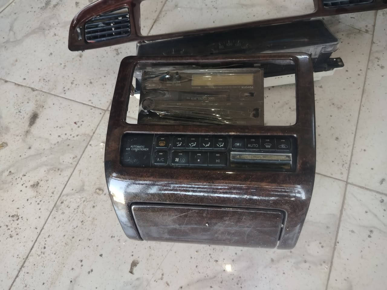 سلام عليكم
سمج كيجات  بطه كامله جديده
صاجيه مسجل بطه عميه حاويه
مسجل بطه بلادي جديد حاويه
دكم تبريد مال بطه مال عميه ومال فول موجود
دكم تبريد كرسته نفخ
دكم تبريد مارك كربلائي
دكم تبريد ارنب
كنترول جام بطه
كنترول جام كرسته
دينمو ملكه 140 امبير. حاويه
دينمو بطه  90 امبير.    حاويه
شاشه ليزريه كرسته مارك حاويه
عقول كتفات سنترلك تي بي اس انواع
بك لايتات شتريد موجود
اتصل وتدلل
***********
