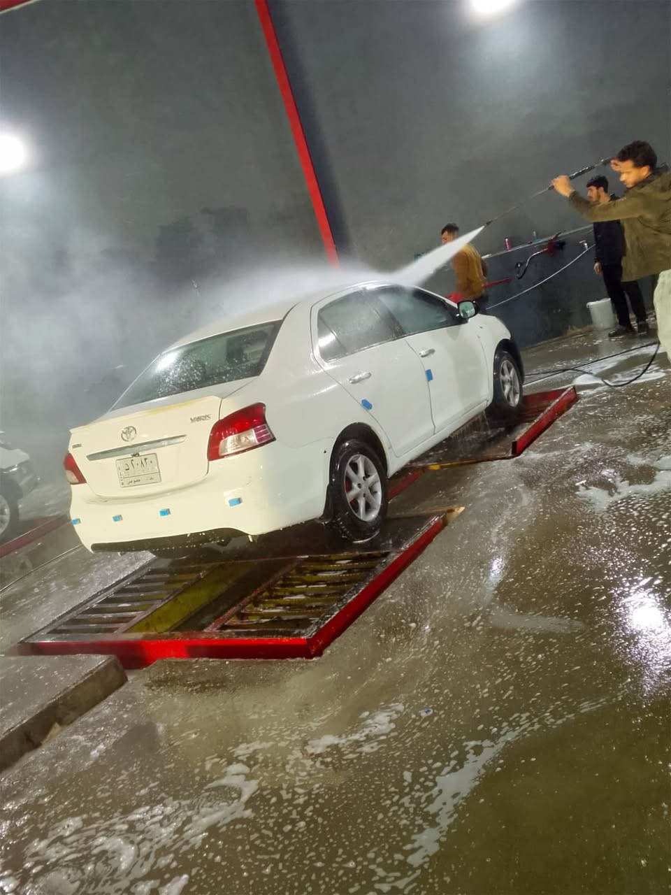 السلام عليكم ورحمه الله
يارس 2009كندي 
ضرر تكمة سكن وبأب سكن سائق وجامرلغ امامي سكن
سيارة بيها صبغ مكانات ابيع حزام 
مثبت سرعة 
مرايات كهرباء 
جامات كهرباء 
فول اوتوماتيك 
باتري جديد 
طخم تأير جديد 
صدر نص عمر 
شاشة وكاميرا 360درجة 
كير ومحرك شرط 
السعر 70وبيها مجال قليل 
السيارة غاز وبانزين نظامين
***********
