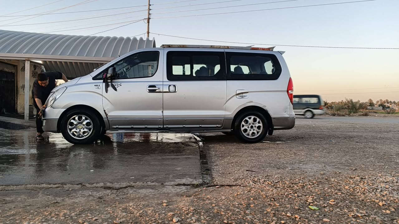 السلام عليكم من رخصه صاحب الكروب ستاركس موديل 2010 رقم بصره انكليزي سانويه 32 مكينه وكير جدا تخوم تاير سياره جاهزه مال جنان سياره كفاله سعرها 132 ابيها مجال مكلف بالنشر رقم صاحب السياره‏‪***********‬‏
