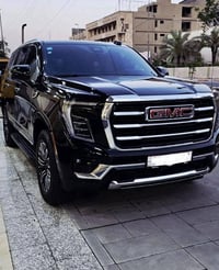 يوكن ٢٠٢٥ • ٥.٣ V8 • ماشية ٢٠ الف