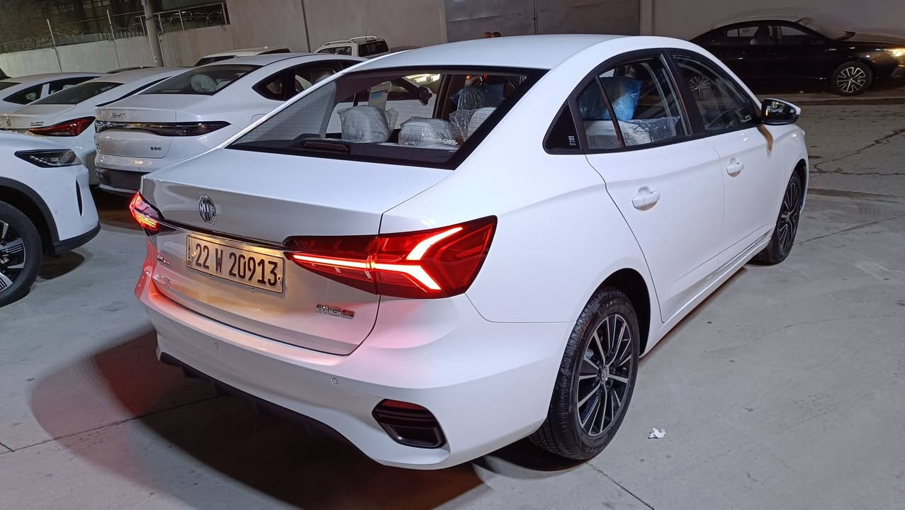 MG5 new
Model 2025
Mobile 📲 ***********
***********
ته نها 3هه زار رؤيشتووه 
هيچ ه‍يجى بيوه نيه 
6سال زه مان شركة يان 200هه زار كيلومتر 
مواصفات كومفورت 
بصمة 🫆 
شاشه گه وره 
لايت ليد و زينون 
يده ده رگا بصمه 
ويل كروم 
هندبريك بصمة 
أوتو هولد 
تعديل سرعة 
ئاوينه إشاره ت
سوكان ڤوليوم 
بگ لايت ليد 
حساس دعامى دواوه 
ناو كريمى  
تبريد مركزى دواوه 
رقم أربيل جاهز 
به ناوى خؤمه 
شوين هه ولير 
سعر 118$ مجاليكى زؤر كه م
