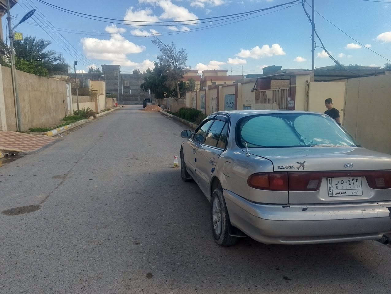 سوناتا 2 للبيع السياره جاهزه محرك والكير كفاله تبريد  شغال السياره  مصبوغه عام ضررها جنطه        السياره معروضة 40 وبيها مجال بصيط ***********
