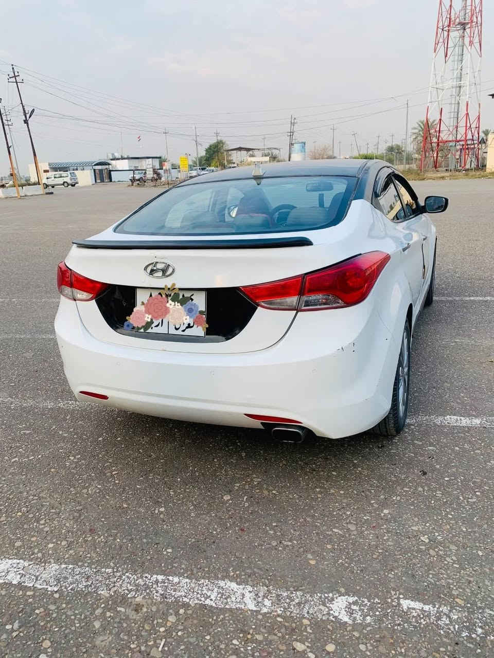 السلام عليكم للبيع  الاانترا  مضلع. موديل 2012
ادوات ادوات مكصوص ☝️

فول الفول بصمه 
اسلايت 
شاشه 
كامرا 

محرك 2000
كير محرك شرط 
ويل رياضي 
تخم تاير 
صدر ٦٥ ٪؜
كلشي شغال بيها سياره نضيفه 

السعر  46 وبيها مجال 

مكان السياره
 صلاح الدين 
الضلوعيه 

***********
