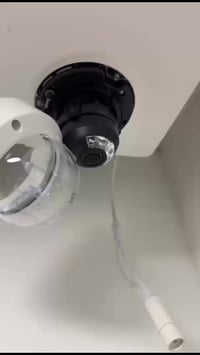 كاميرا مراقبة • صورة سينمائية • ألوان قوية