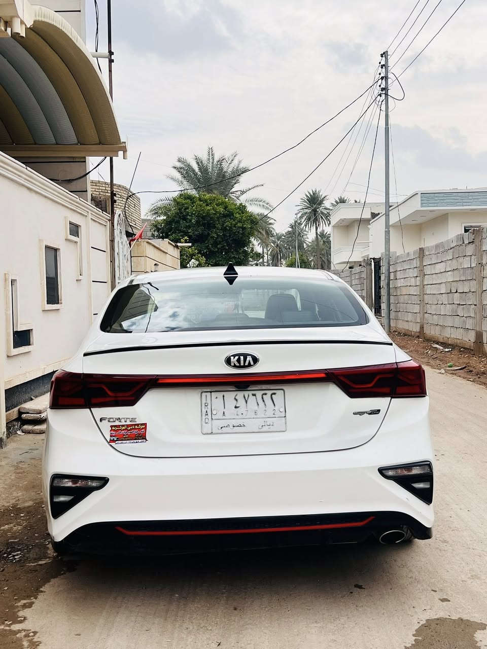 اسلام عليكم  فورتي للبع موديل ٢٠٢١
جيتي لاين فول مواصفات رادار امامي حساسات مري 

تثبيت سرعه تغيير مسار اسياره جديده وحله منافصه ايشي

كير مكينه وضع الشركه 

رقم ديالى تحويل ثاني يوم 

سوناره منشور ويه الصور  

السعر ١١٧ ورقه وبيه مجالشي بصيط حك الجيه 

خير متواجد عنت  

رقمي ***********
