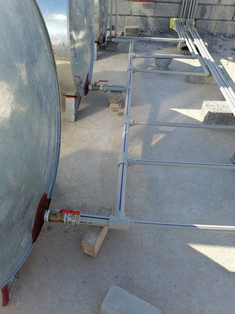 السلام عليكم 
على من يحتاج تأسيس بيت  بالكامل  #ماء_مجاري_وكهرباء
يوجد كادر متكامل  وبأسعار مناسبة وهذه  جزء من العمل
المكان الشرقاط. 
هاتف:***********
هاتف :***********
