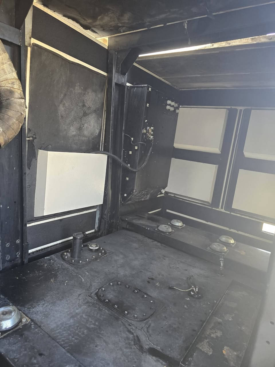 للبيع كاتم بلادي يرهم كل مولده  شانصي وهم  تانكي مال كاز بلادي نضيف حيل وشاشه هم معا صلصات دبل بلاد مال مولده هم مكانه كركوك سعره ٢٧ ورقه ***********2
