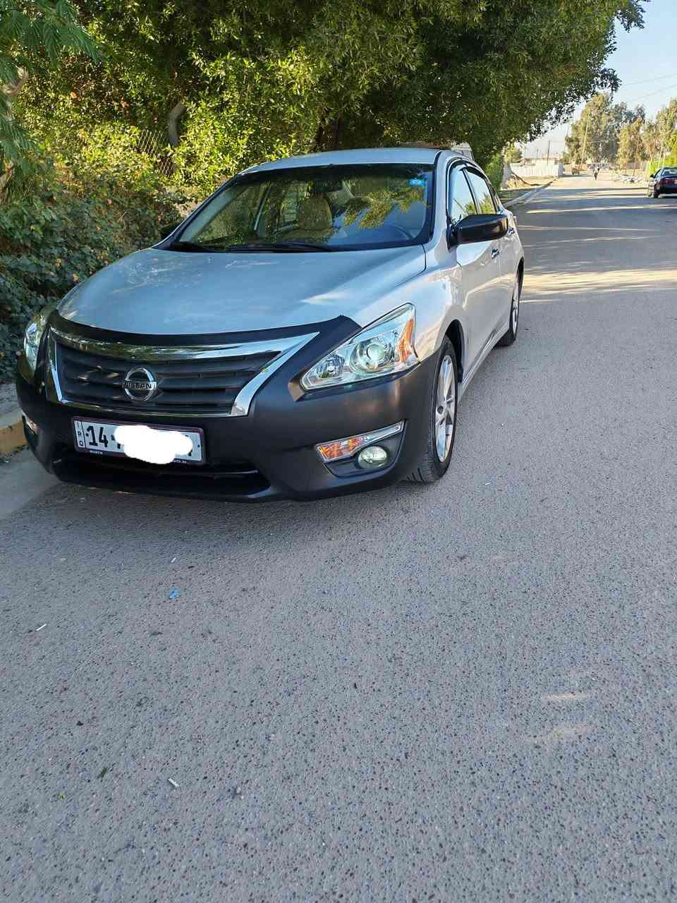 التيما ٢٠١٣ فول عدا الفتحه باسمي رقم بصره مكاني بغداد
ضرر جاملغ خلفي 
بصمه تشغيل 
بصمه ابواب 
تشغيل عن بعد 
تحكمات ستيرن 
شاشه و كامره 
صدر جديد تايرات جدد 
محرك ٢.٥ 
محرك كير لوز 
تبريد انجماد 
مكاني بغداد
 ***********
السعر ١٠٠ و بيها مجال
